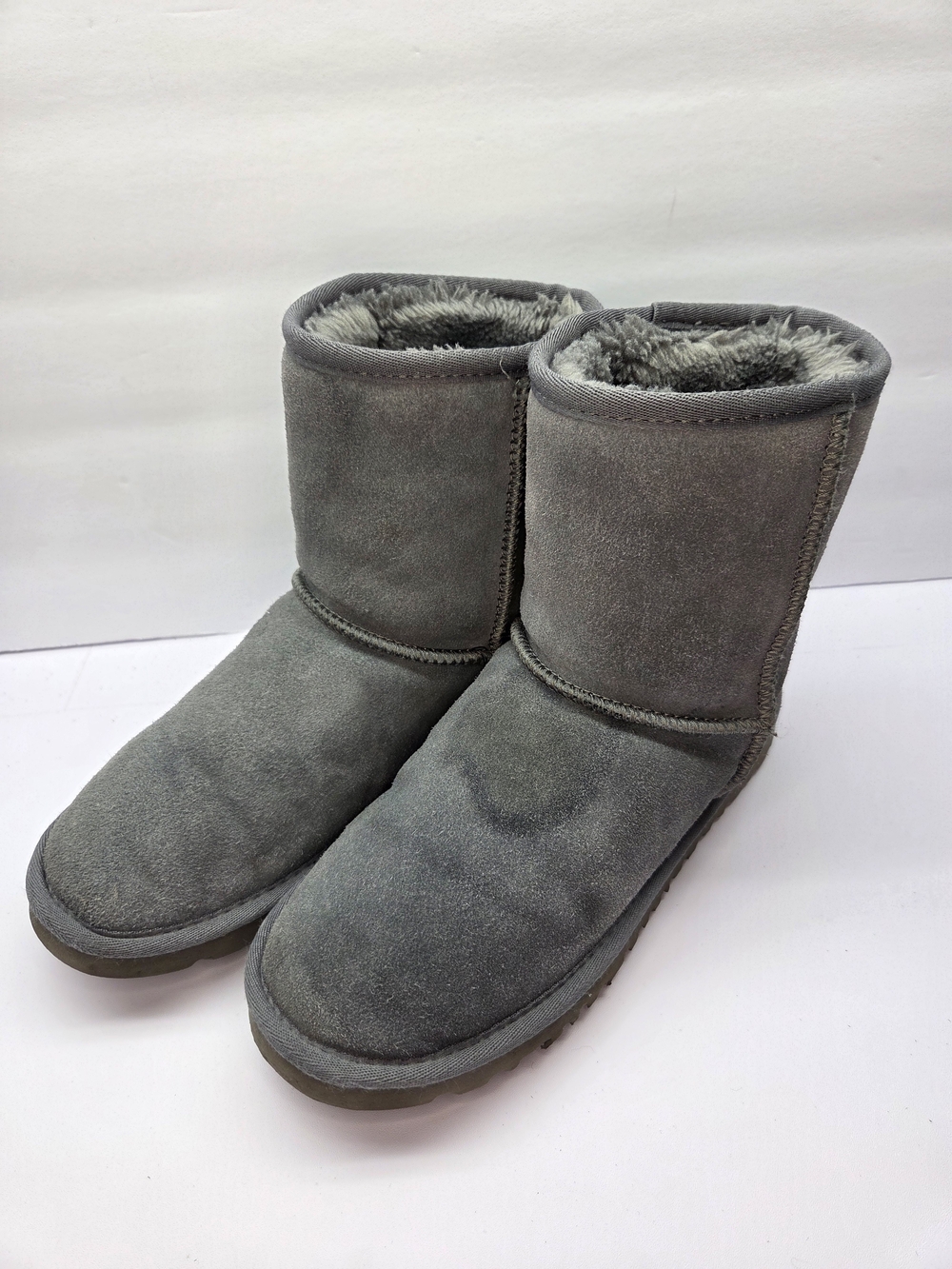 UGG Classic Short Gray Suede Sheepskin Boots Women's Size 9 Made in Australia